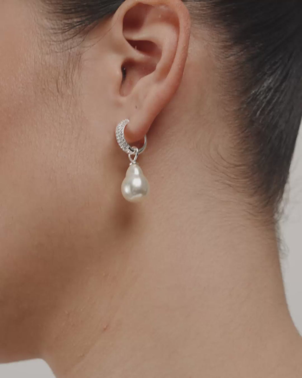Edele Fresh Water Pearl Earrings - Silver Plated