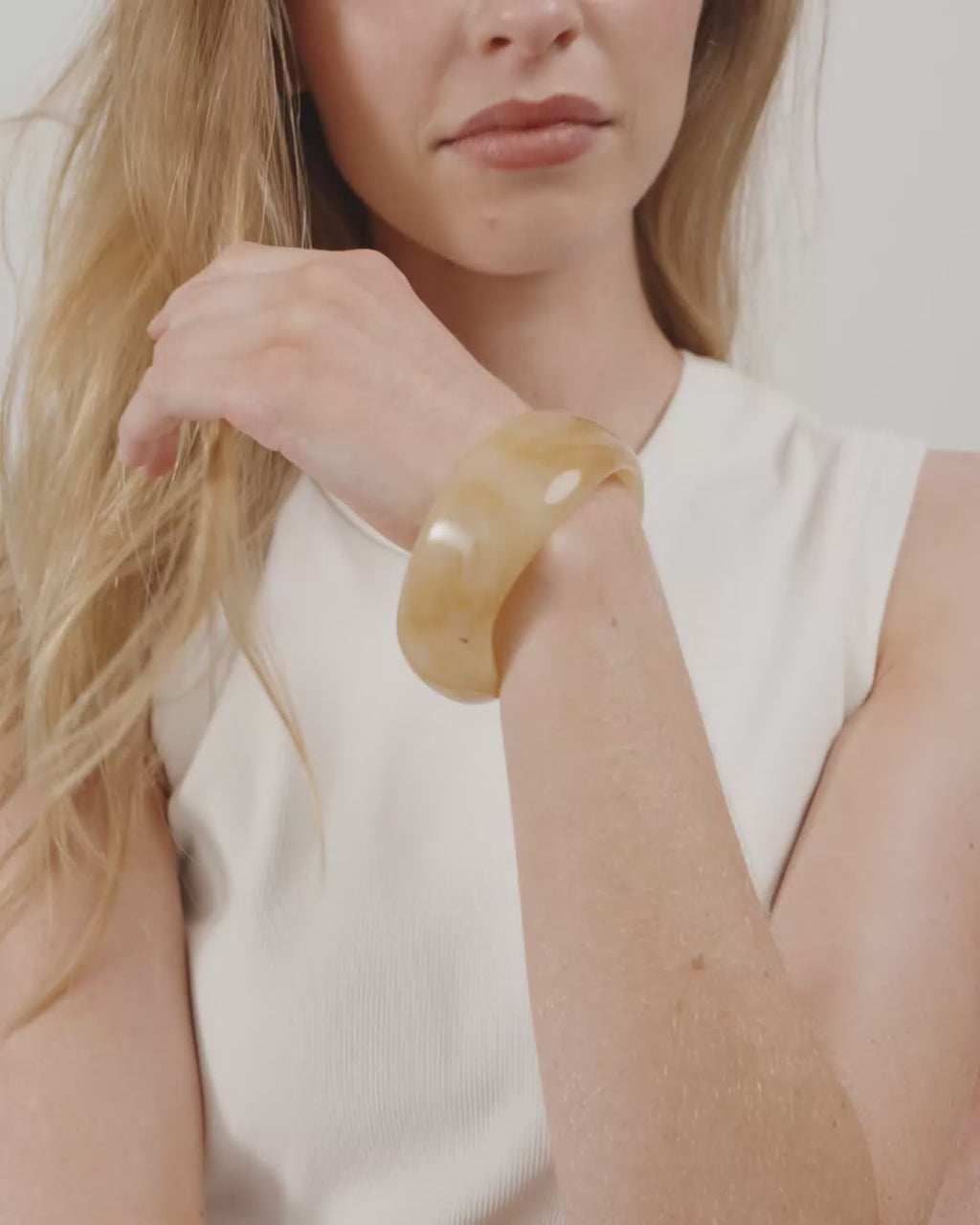 Aase Maxi Bangle - Honey